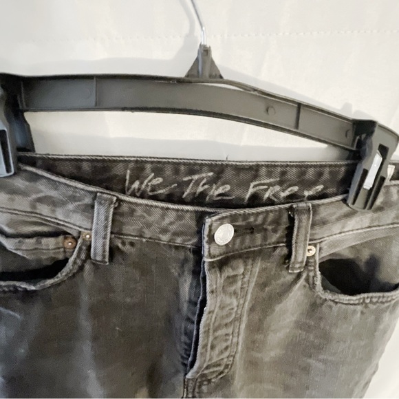 3 for 25! 🌻 Free People- High Rise Black/Grey Distressed Raw Hem Ankle Jeans - Picture 2 of 5